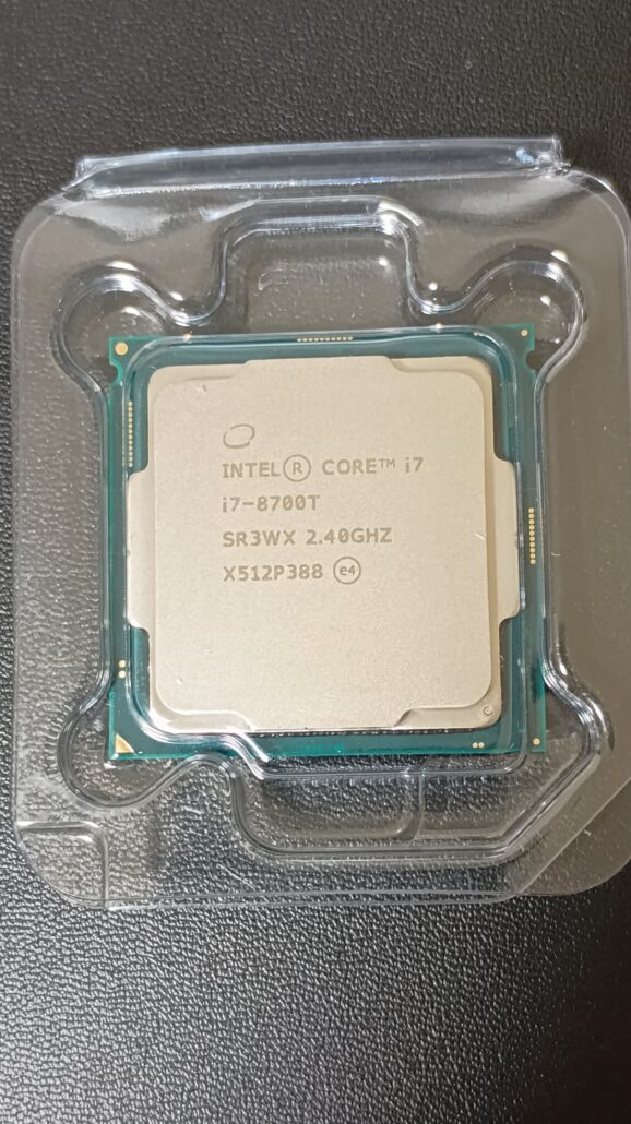 NECスリムPCのCPUを換装（Core i5 8500TからCore i7 8700Tに）